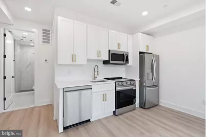 2105 M Street NE #4, Washington, DC 20002 - Photo 9