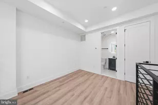 2105 M St NE, Washington, DC 20002 - Photo 27