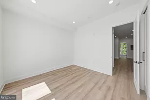 2105 M St NE, Washington, DC 20002 - Photo 19