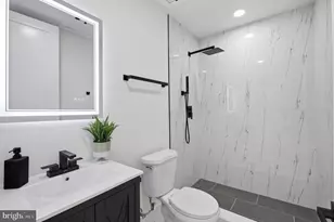 2105 M St NE, Washington, DC 20002 - Photo 9