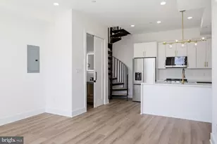 2105 M St NE, Washington, DC 20002 - Photo 11