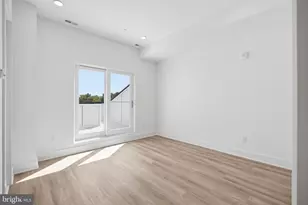 2105 M St NE, Washington, DC 20002 - Photo 17