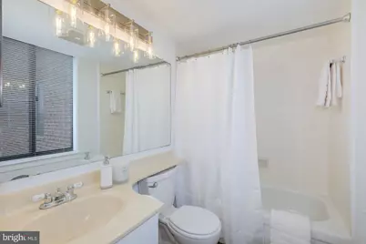 3 Washington Circle NW #804, Washington, DC 20037 - Photo 17