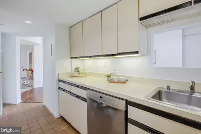3 Washington Circle NW #804, Washington, DC 20037 - Photo 9
