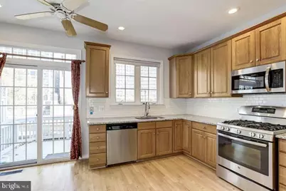 807 Capitol Square Place SW, Washington, DC 20024 - Photo 5