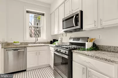 1423 R Street NW #102, Washington, DC 20009 - Photo 9