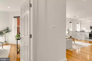 1423 R St NW, Washington, DC 20009 - Photo 11