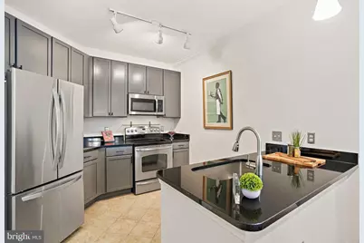 1391 Pennsylvania Avenue SE #430, Washington, DC 20003 - Photo 3