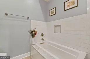 301 K St NE, Washington, DC 20002 - Photo 27