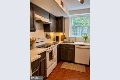 3801 Newark Street NW #C429, Washington, DC 20016 - Photo 3