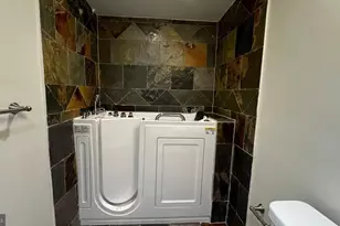 18 16th St NE, Washington, DC 20002 - Photo 39