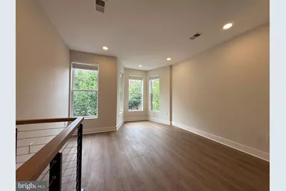 821 4th Street NE #B, Washington, DC 20002 - Photo 5