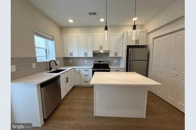 821 4th Street NE #B, Washington, DC 20002 - Photo 3