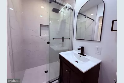821 4th Street NE #B, Washington, DC 20002 - Photo 17