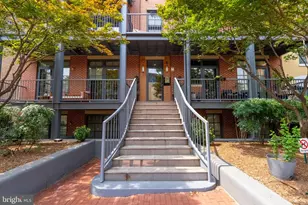 2412 17th St NW, Washington, DC 20009 - Photo 5