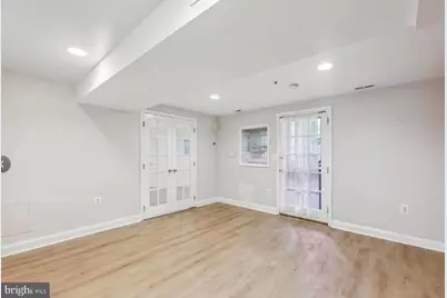 2303 17th Street NW #B, Washington, DC 20009 - Photo 9