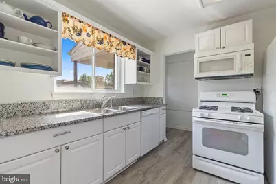 4115 Lane Place NE, Washington, DC 20019 - Photo 9