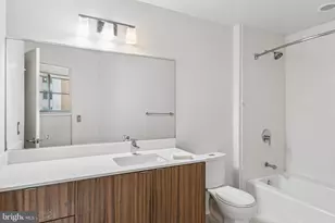 460 New York Ave NW, Washington, DC 20001 - Photo 9