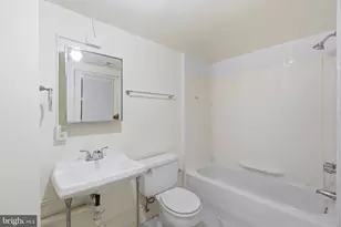 1241 33rd St NW, Washington, DC 20007 - Photo 15