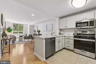 350 G St SW, Washington, DC 20024 - Photo 1