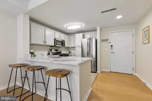 350 G St SW, Washington, DC 20024 - Photo 11