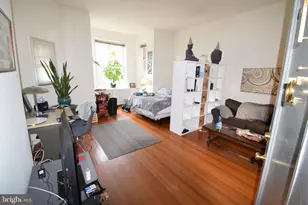 2112 O St NW, Washington, DC 20037 - Photo 5