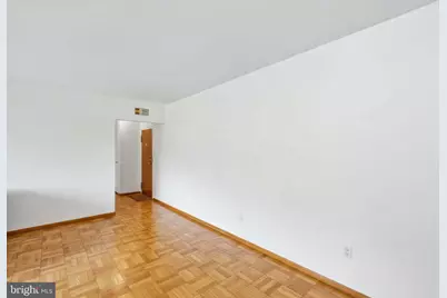 4200 Cathedral Avenue NW #716, Washington, DC 20016 - Photo 11