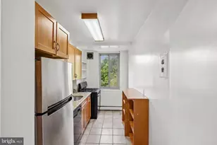 4200 Cathedral Ave NW, Washington, DC 20016 - Photo 19