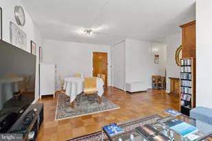 1260 21st St NW, Washington, DC 20036 - Photo 5