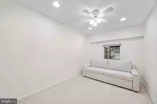 1930 37th St NW, Washington, DC 20007 - Photo 19