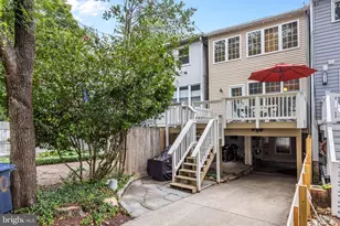1930 37th St NW, Washington, DC 20007 - Photo 33