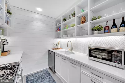 5112 Macarthur Boulevard NW #2, Washington, DC 20016 - Photo 3