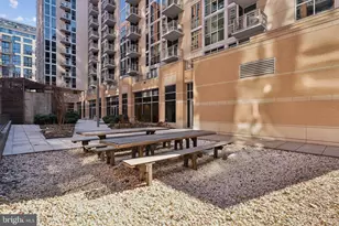 1025 1st St SE, Washington, DC 20003 - Photo 17