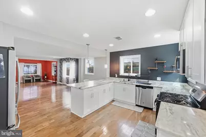 1319 49th NE, Washington, DC 20019 - Photo 5