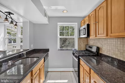 3872 9th Street SE #201, Washington, DC 20032 - Photo 3
