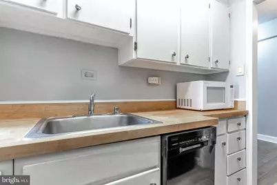 2515 K Street NW #302, Washington, DC 20037 - Photo 17