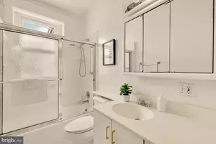 2015 Allen Pl NW, Washington, DC 20009 - Photo 23