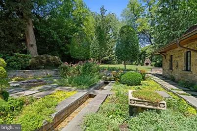 3045 Davenport NW, Washington, DC 20008 - Photo 3