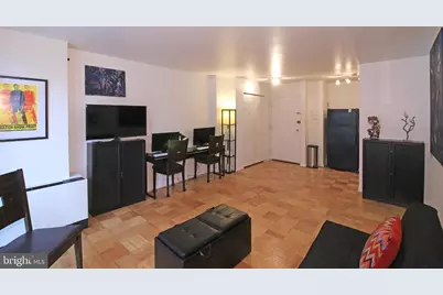 1260 21st Street NW #207, Washington, DC 20036 - Photo 3