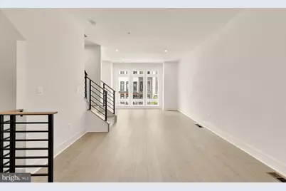 2615 Olmsted Court NW, Washington, DC 20001 - Photo 3