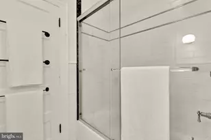 1360 Spring Rd NW, Washington, DC 20010 - Photo 23
