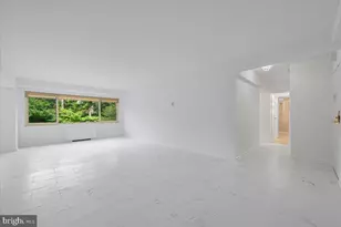 4201 Cathedral Ave NW, Washington, DC 20016 - Photo 9