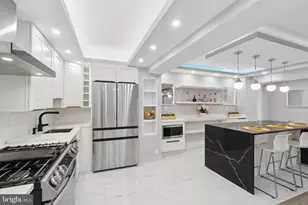 4201 Cathedral Ave NW, Washington, DC 20016 - Photo 11