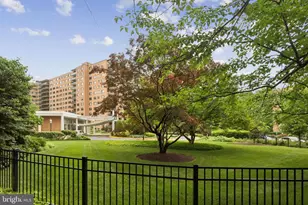 4201 Cathedral Ave NW, Washington, DC 20016 - Photo 31