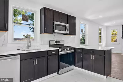 1227 44th Place SE, Washington, DC 20019 - Photo 5