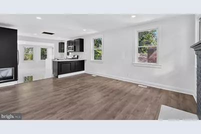 1227 44th Place SE, Washington, DC 20019 - Photo 3