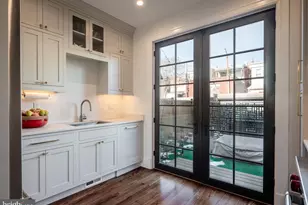 31 Randolph Pl NW, Washington, DC 20001 - Photo 5
