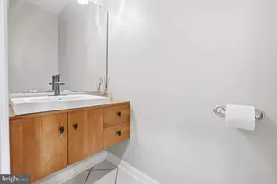 126 Seaton Pl NW, Washington, DC 20001 - Photo 15