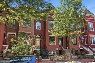 126 Seaton Pl NW, Washington, DC 20001 - Photo 3