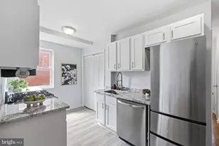 526 Kenyon St NW, Washington, DC 20010 - Photo 3
